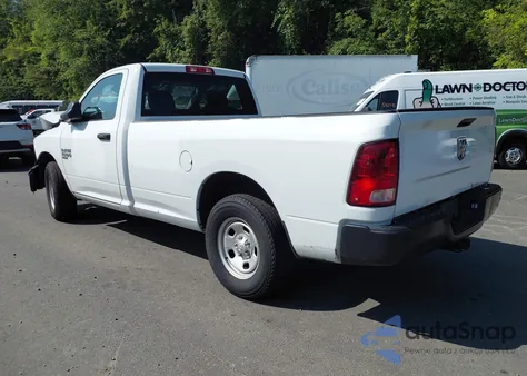 2022 Ram 1500 Classic Tradesman 4X2 8' Box from USA, damaged, VIN 3C6JR6DG9NG300845